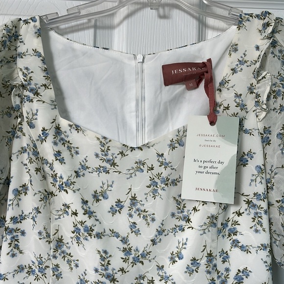 Jessakae Blue Floral Dress NWT size medium - Picture 3 of 5